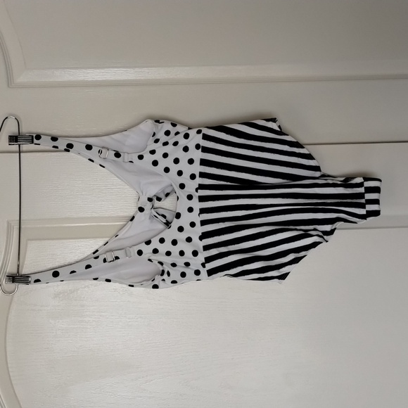 No Boundaries Cheeky One piece black and white pinup bathing suit 11/13 large - Picture 4 of 7